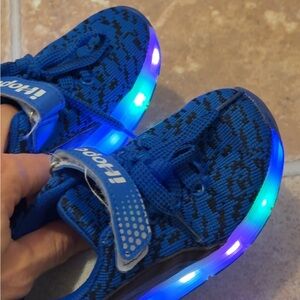 SDSPEED Kids Roller Skate Shoes with Single Wheel Shoes Sport Sneaker LED Blue